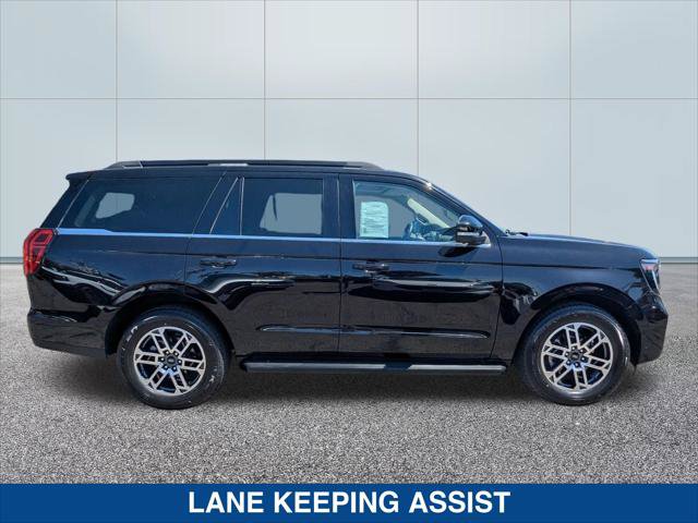 Certified 2025 Ford Expedition Active RWD image 6