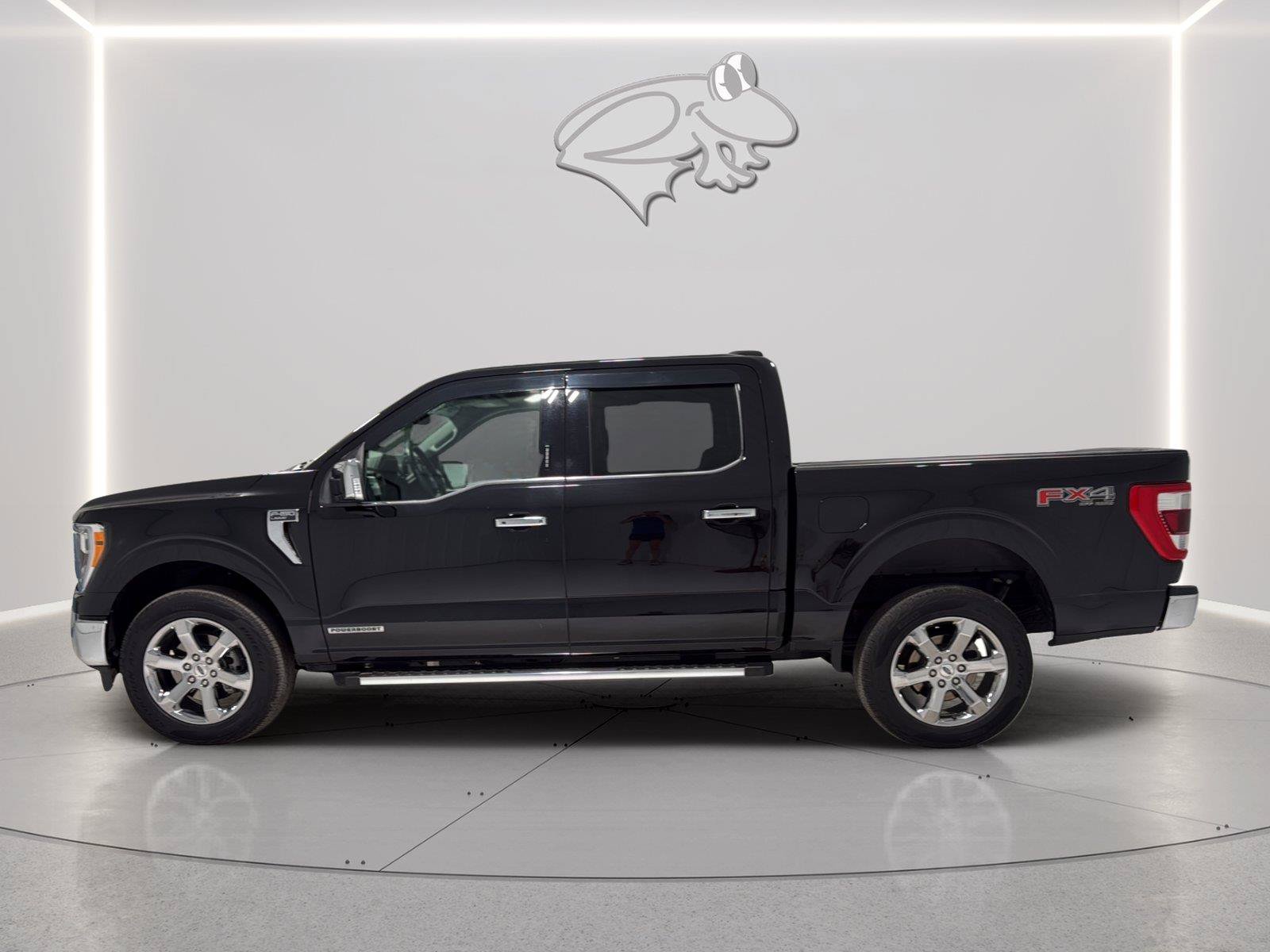 Certified 2023 Ford F150 Lariat w/ FX4 Off-Road Package AWD/4WD image 2