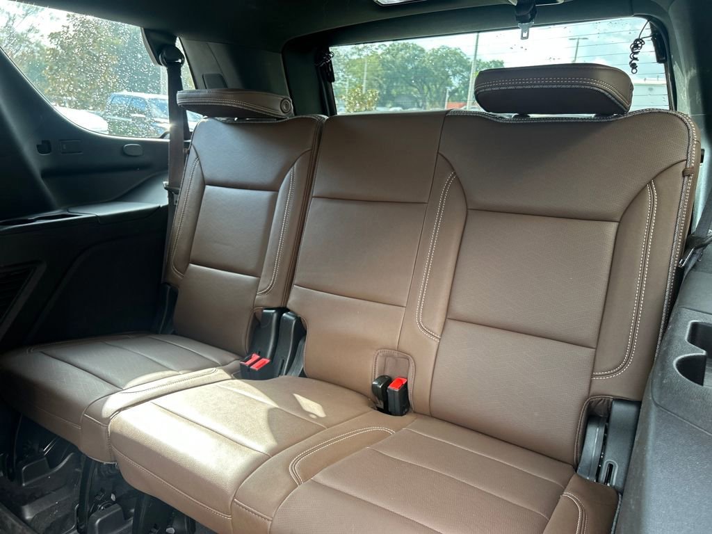 Used 2024 Chevrolet Tahoe High Country image 14