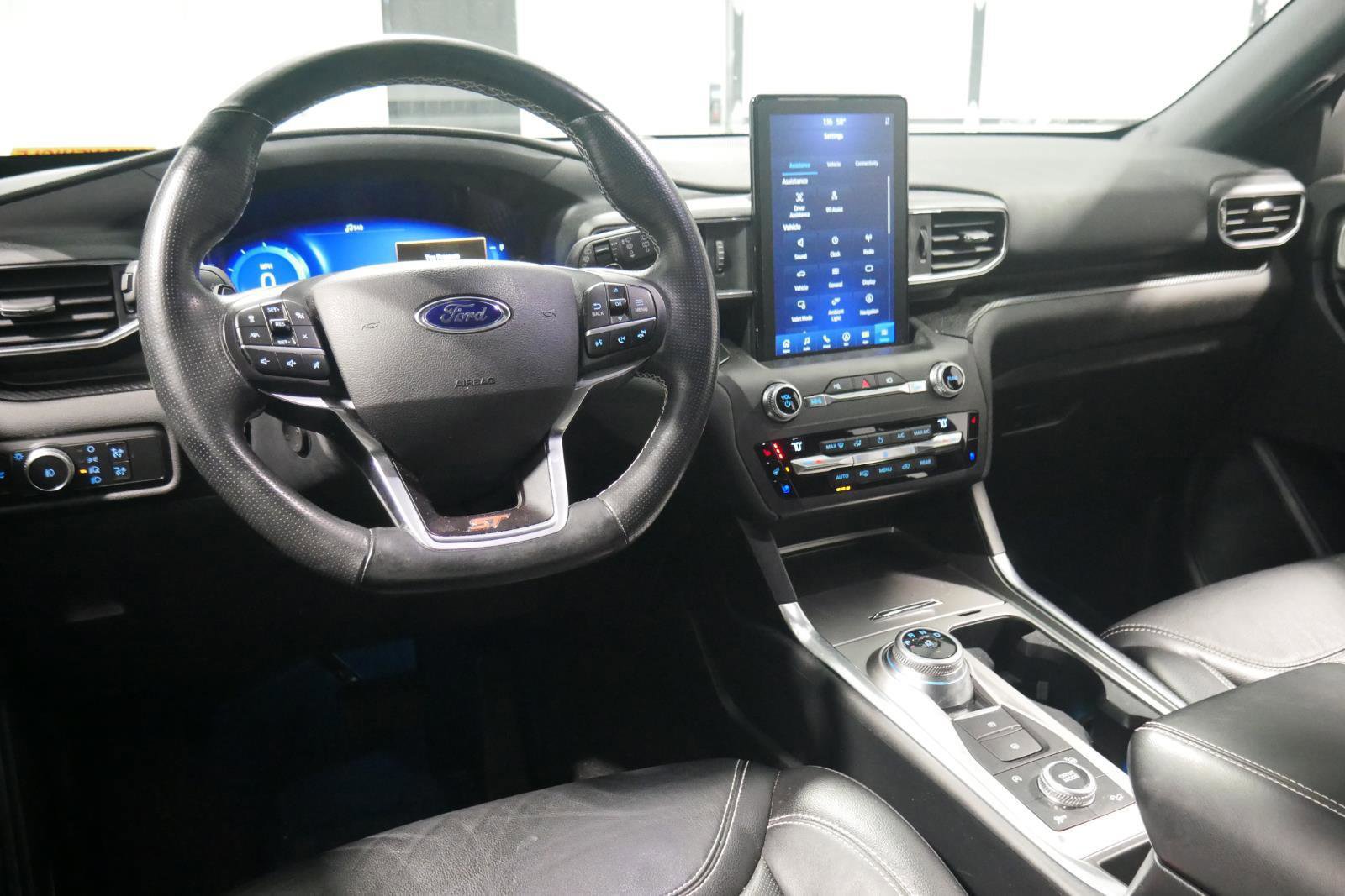 Certified 2020 Ford Explorer ST w/ ST Street Pack image 14