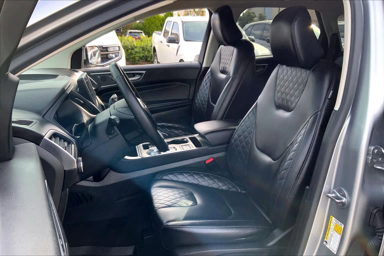 Certified 2023 Ford Edge Titanium AWD/4WD image 8
