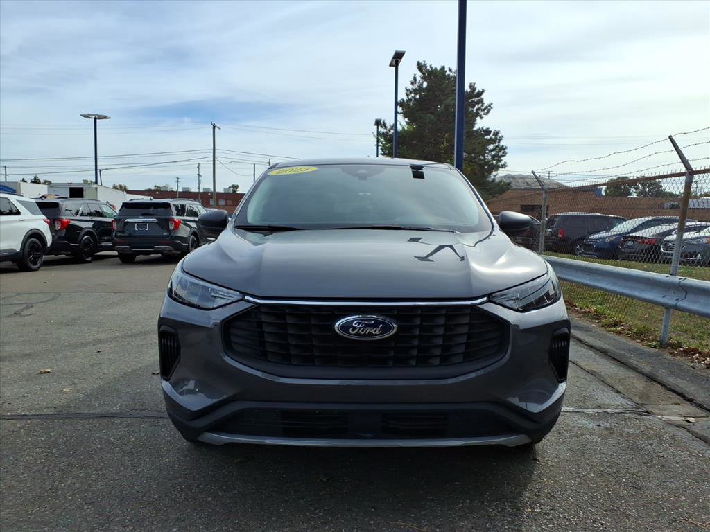 Certified 2023 Ford Escape Active image 6