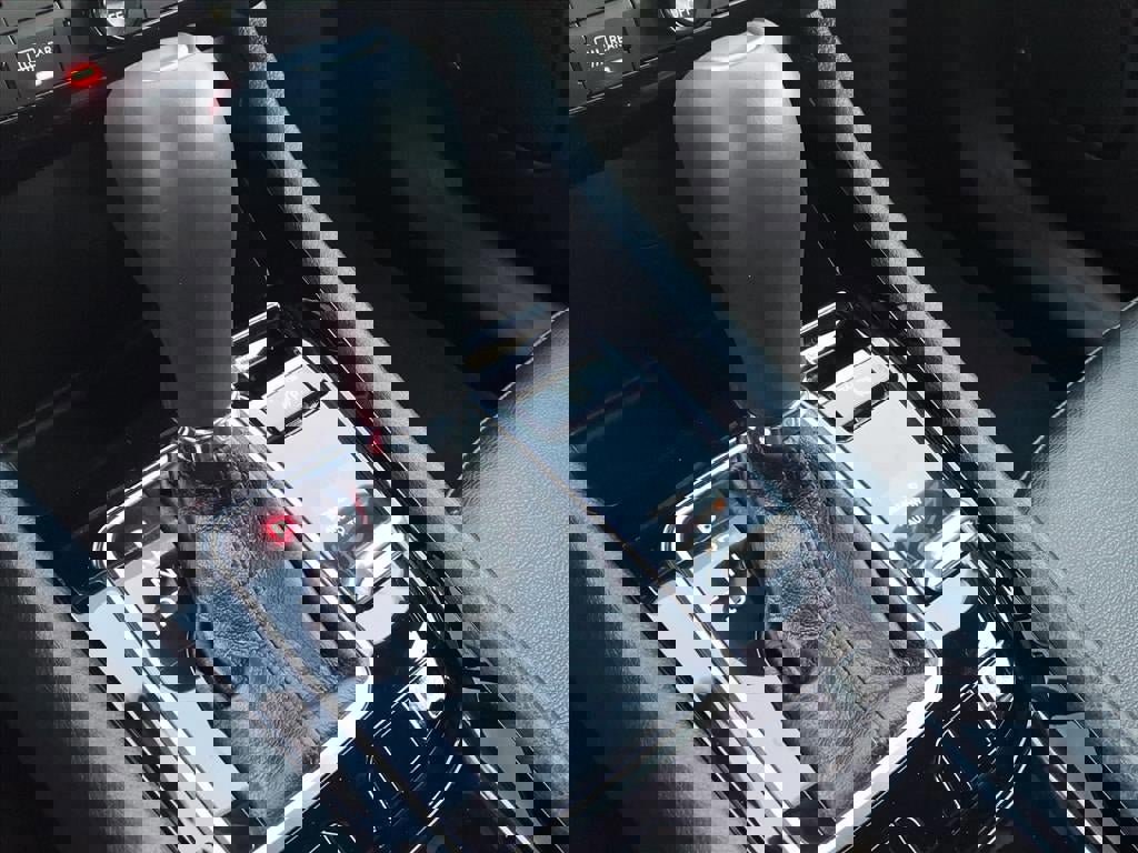 Used 2024 Jeep Compass Limited image 18