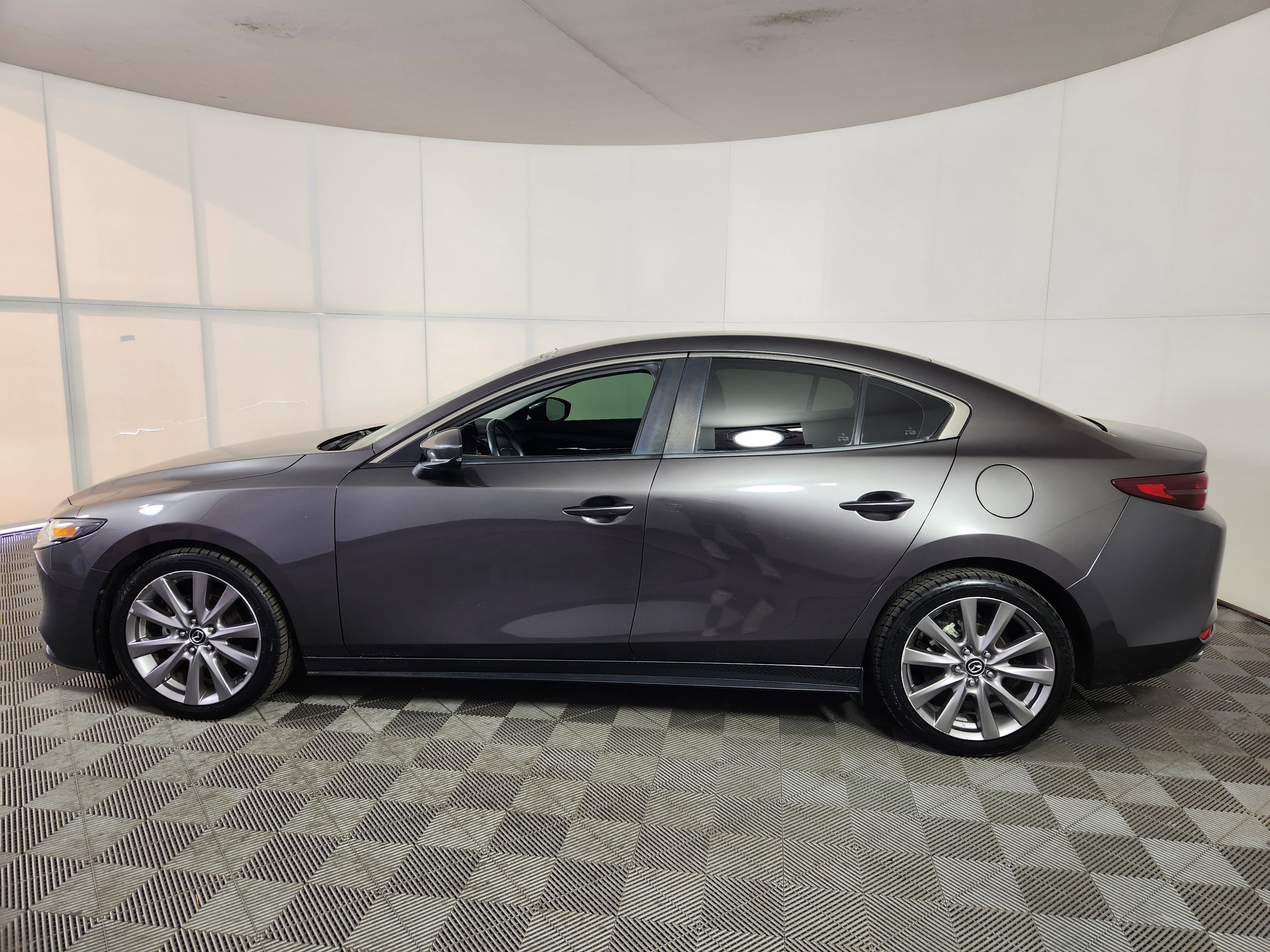 Used 2019 MAZDA MAZDA3 w/Select Pkg video 2