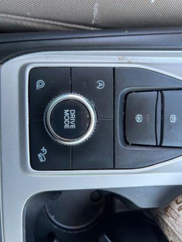 Certified 2023 Ford Explorer XLT image 24