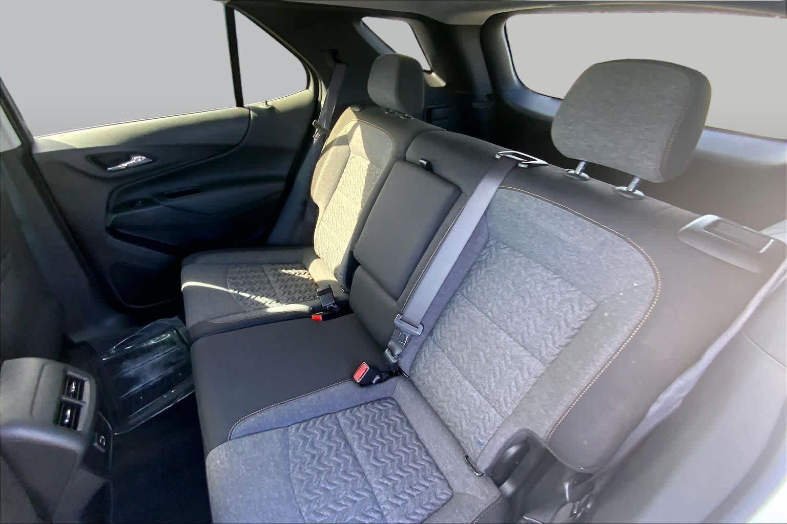Used 2024 Chevrolet Equinox LT FWD image 21