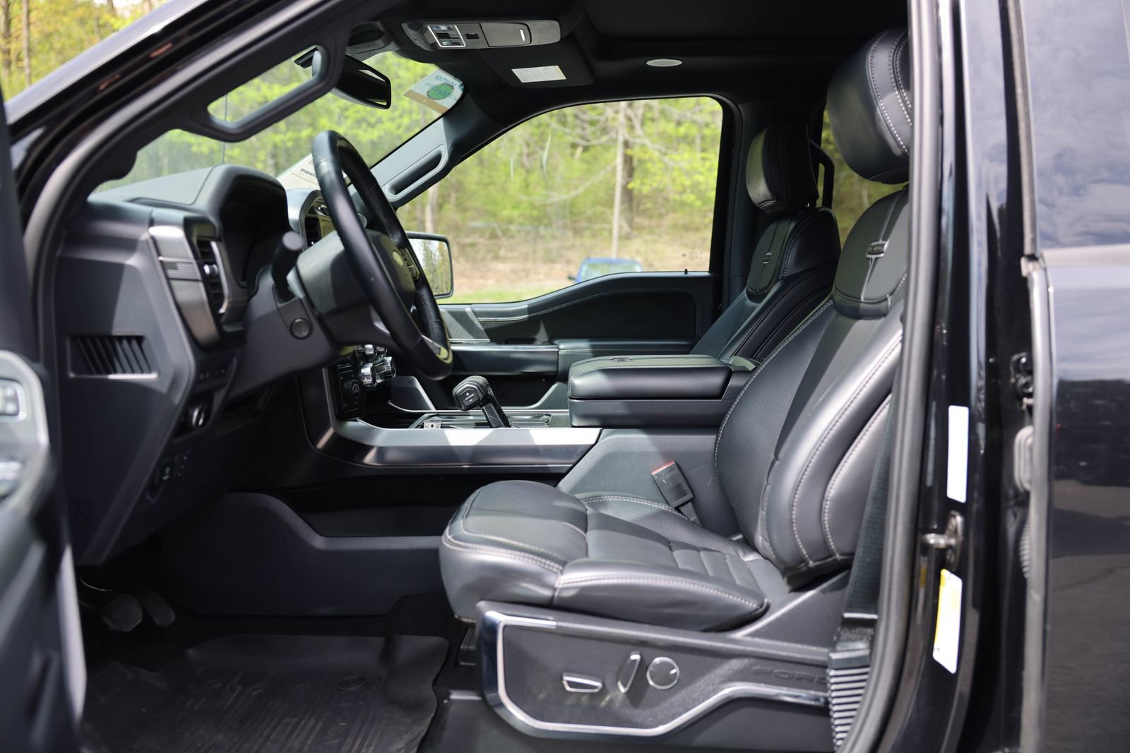 Certified 2023 Ford F150 Platinum w/ Equipment Group 701A High AWD/4WD image 20