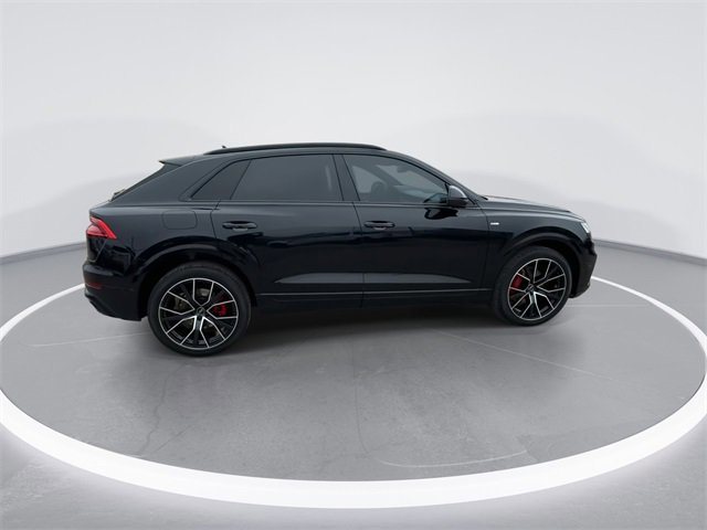 Used 2021 Audi Q8 Prestige w/ Prestige Package image 3
