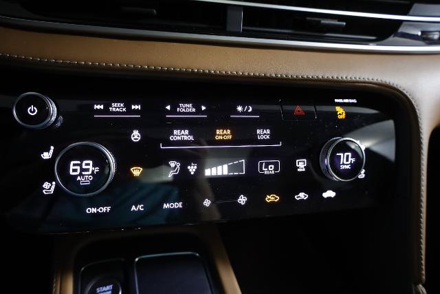 Used 2023 INFINITI QX60 Sensory w/ Vision Package AWD/4WD image 21