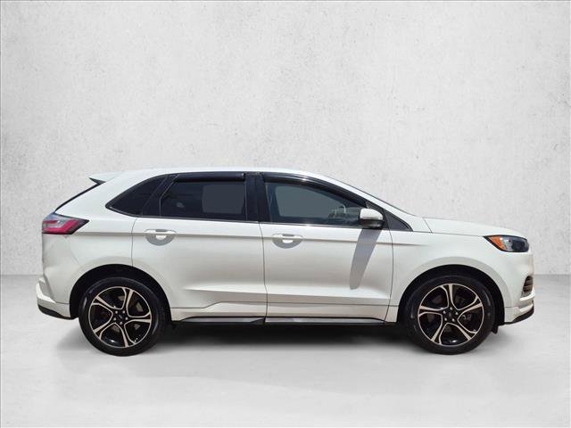 Certified 2020 Ford Edge ST w/ Cold Weather Package AWD/4WD image 4