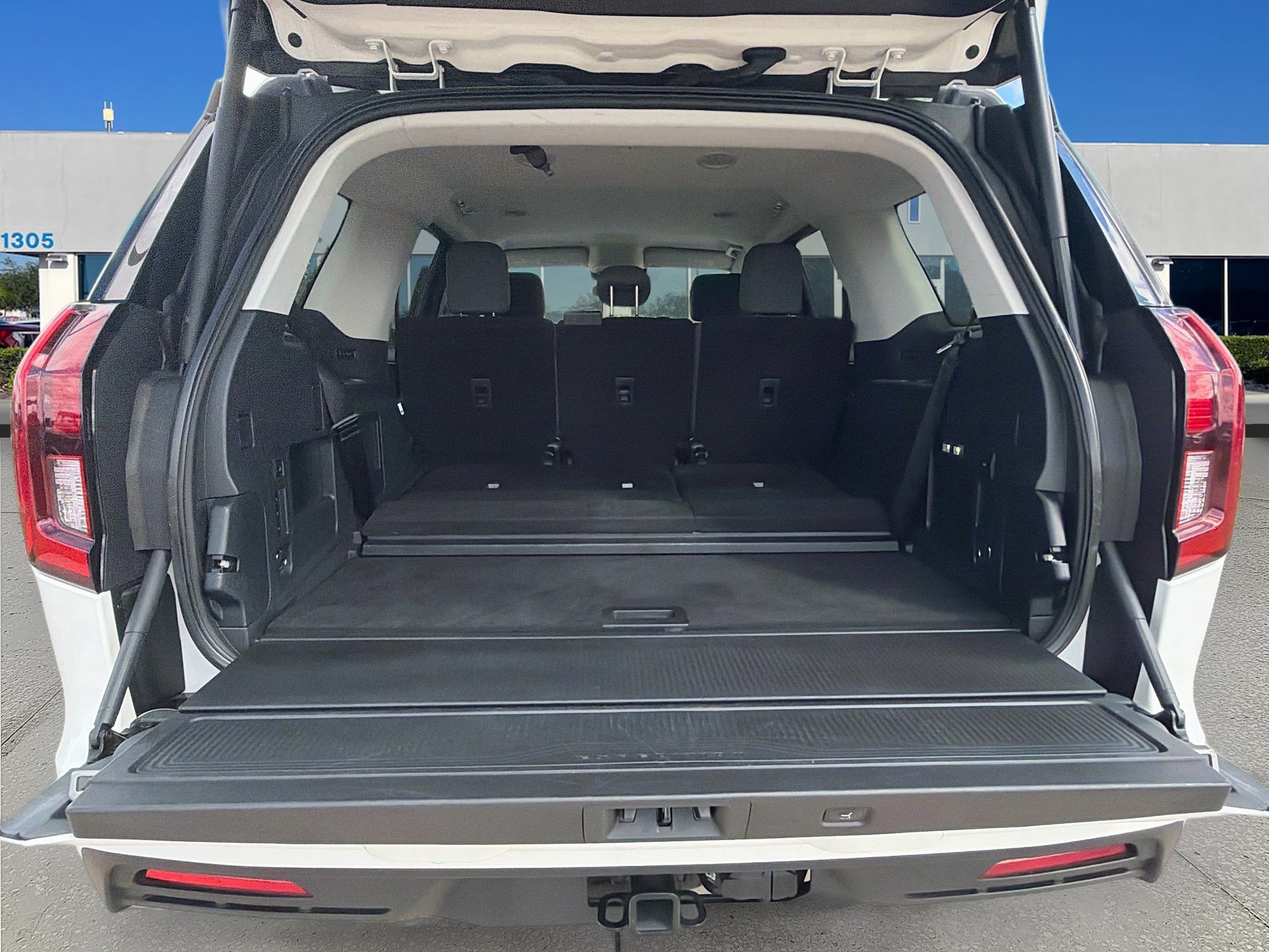 Certified 2025 Ford Expedition Active RWD image 25