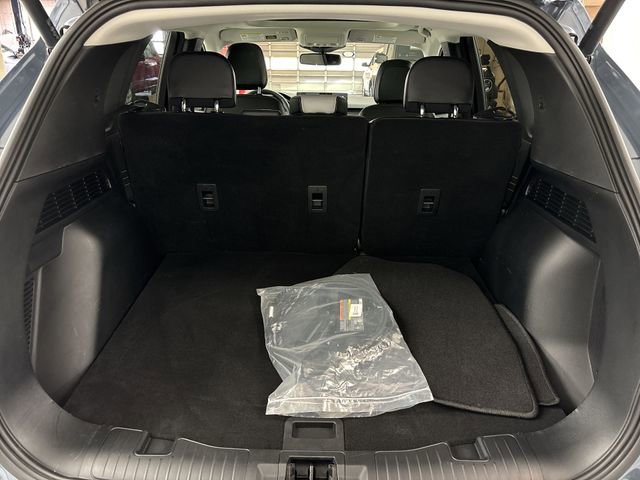 Certified 2025 Ford Escape SE w/ PHEV Premium Package image 25