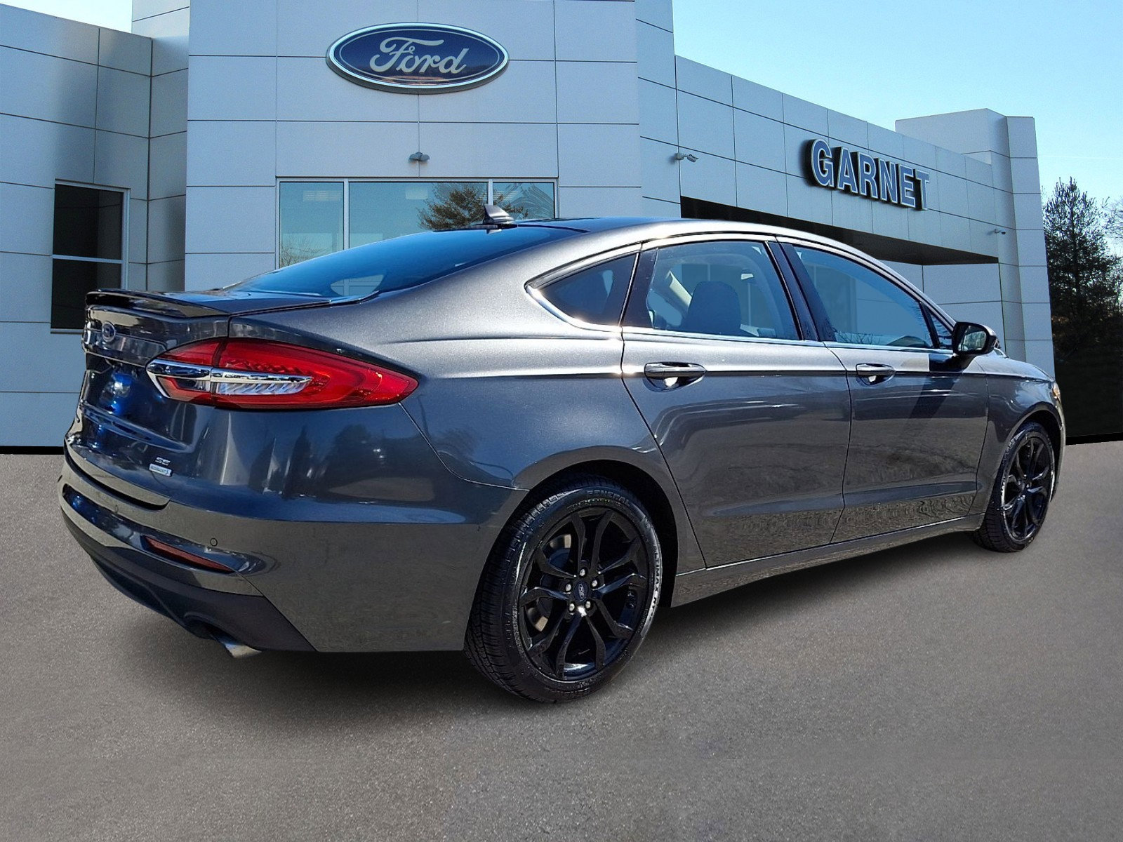 Certified 2020 Ford Fusion SE w/ Equipment Group 151A image 8