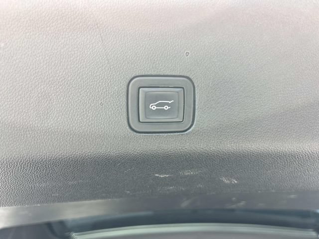 Used 2023 GMC Yukon SLT AWD/4WD image 14