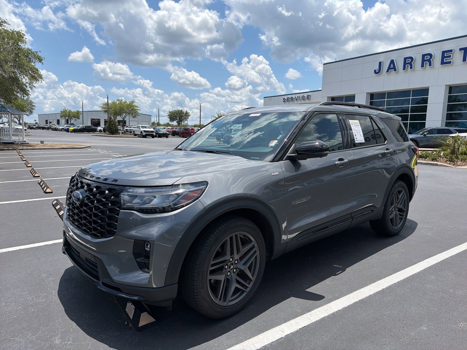 Certified 2025 Ford Explorer ST-Line w/ ST-Line Street Pack AWD/4WD image 9