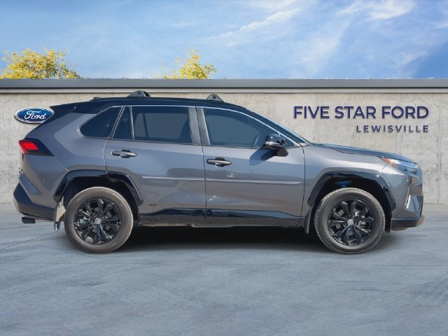 Used 2024 Toyota RAV4 XSE AWD/4WD image 9