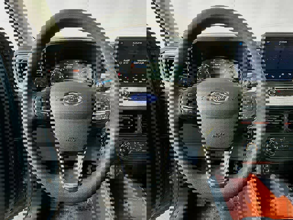 Certified 2022 Ford Maverick XLT image 18