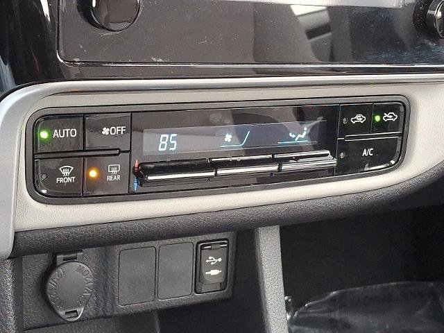 Used 2019 Toyota Corolla LE image 14