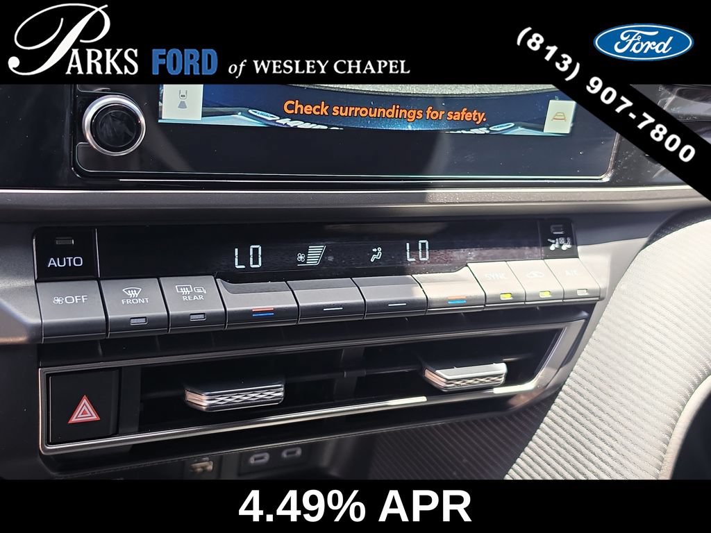 Used 2025 Toyota Camry SE FWD image 23
