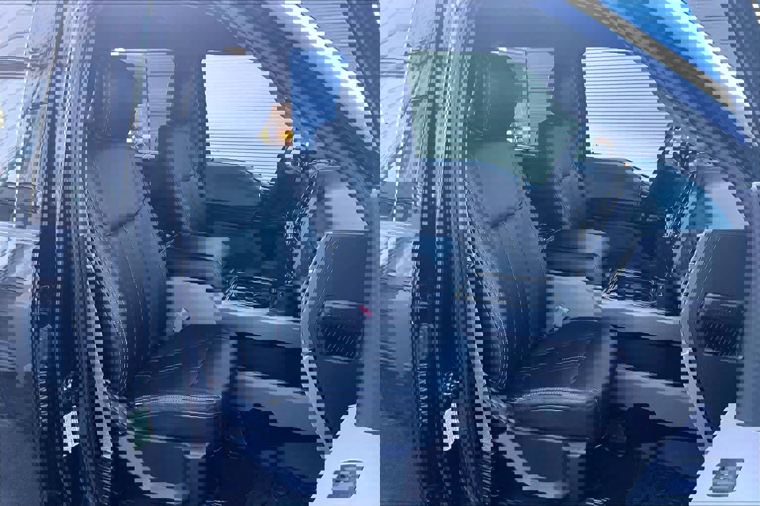 Certified 2019 Ford F350 XLT w/ XLT Premium Package image 11