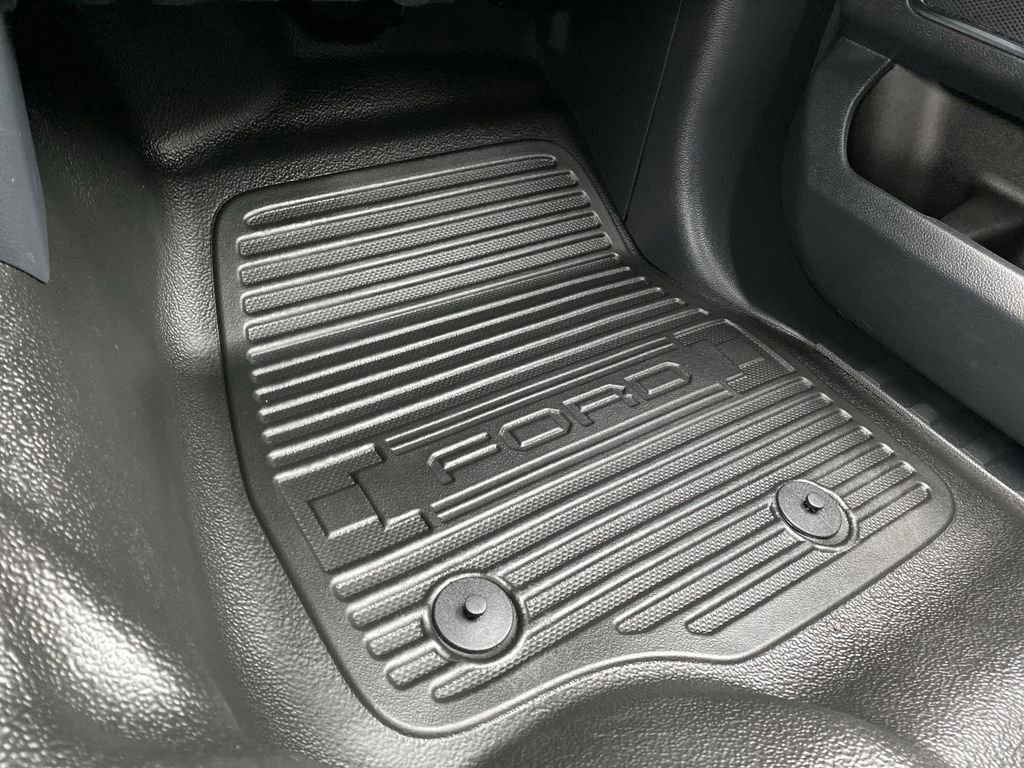 Certified 2022 Ford F350 Lariat w/ Tremor Off-Road Package image 31