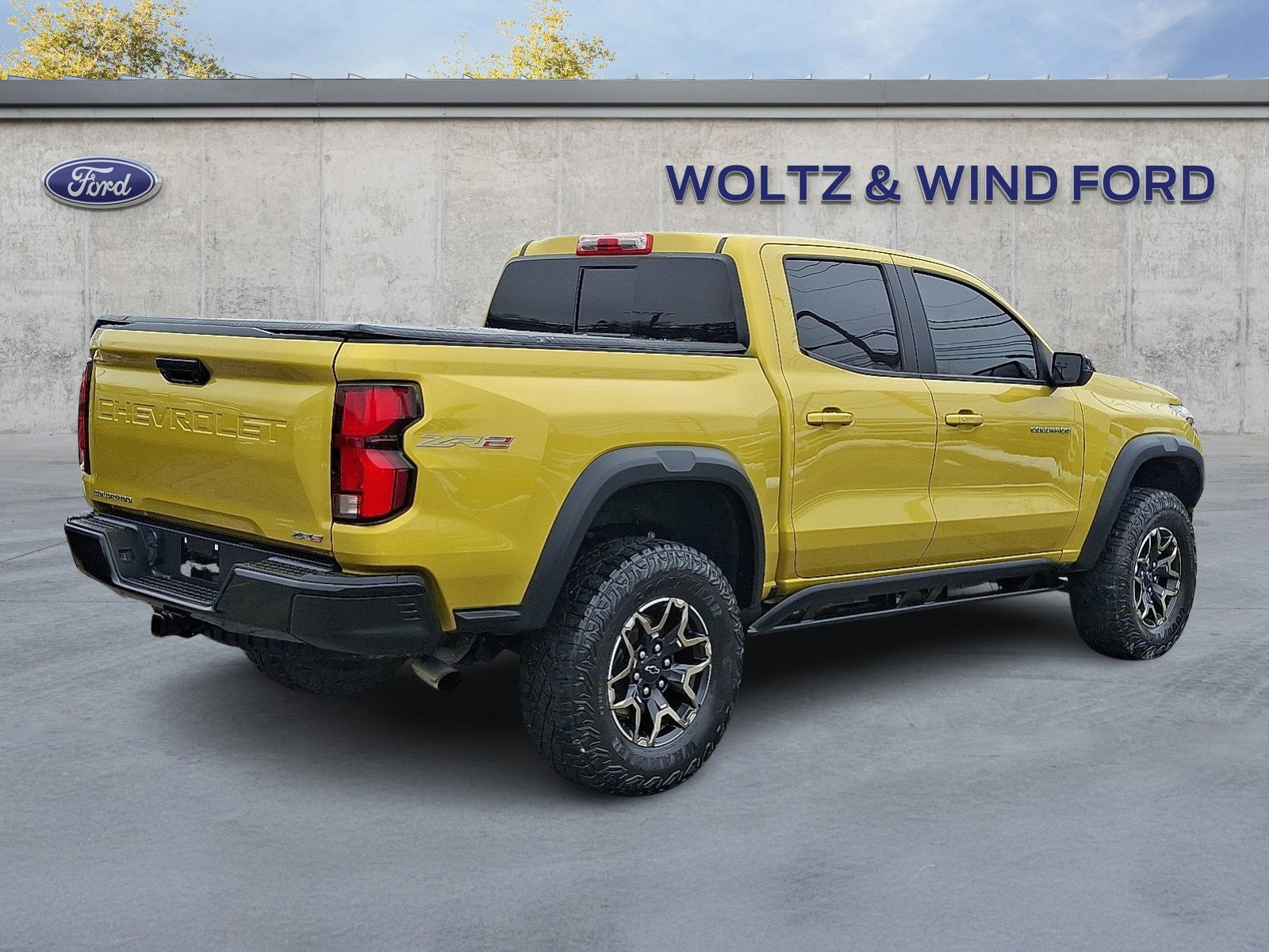 Used 2023 Chevrolet Colorado ZR2 image 6