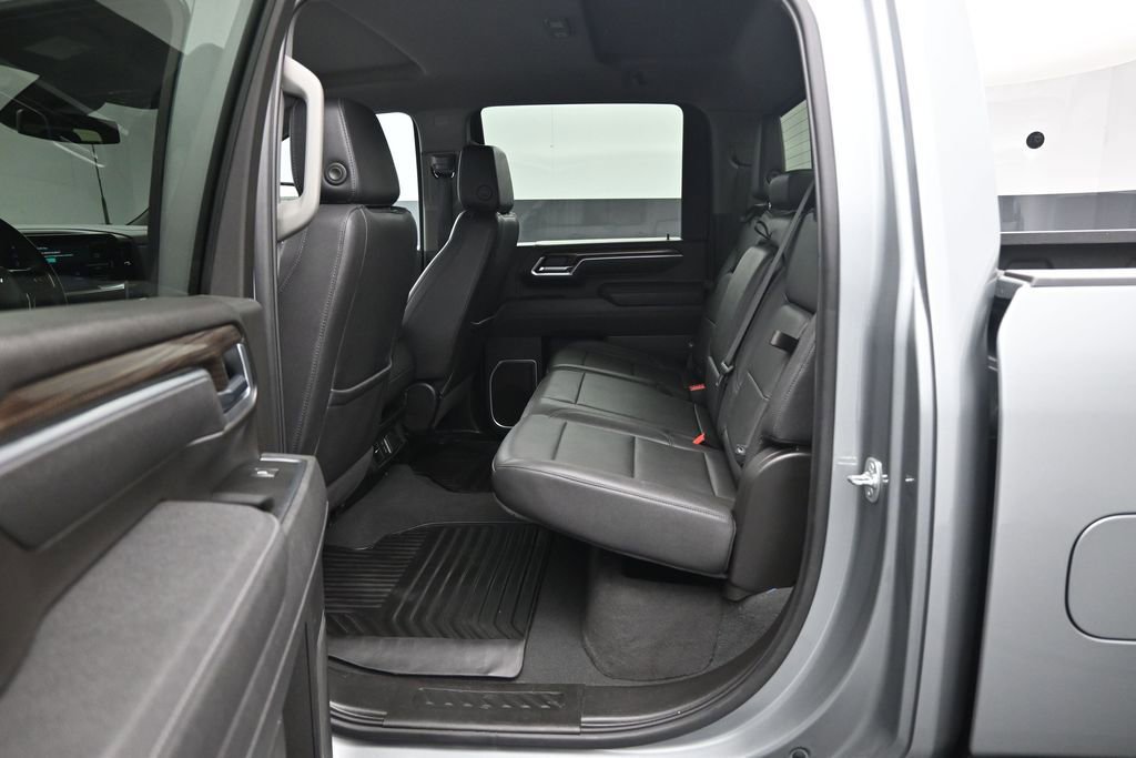 Used 2025 Chevrolet Silverado 2500 LT w/ Trail Boss Package AWD/4WD image 17
