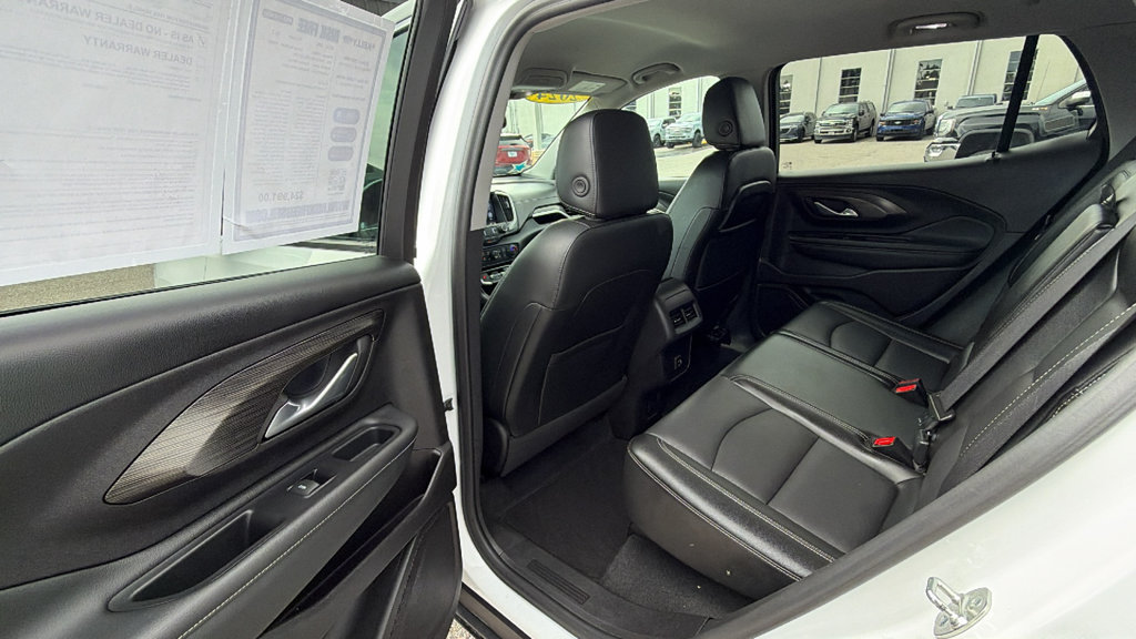 Used 2024 GMC Terrain SLT FWD image 24