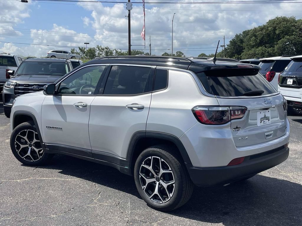 Used 2026 Jeep Compass Limited AWD/4WD image 5