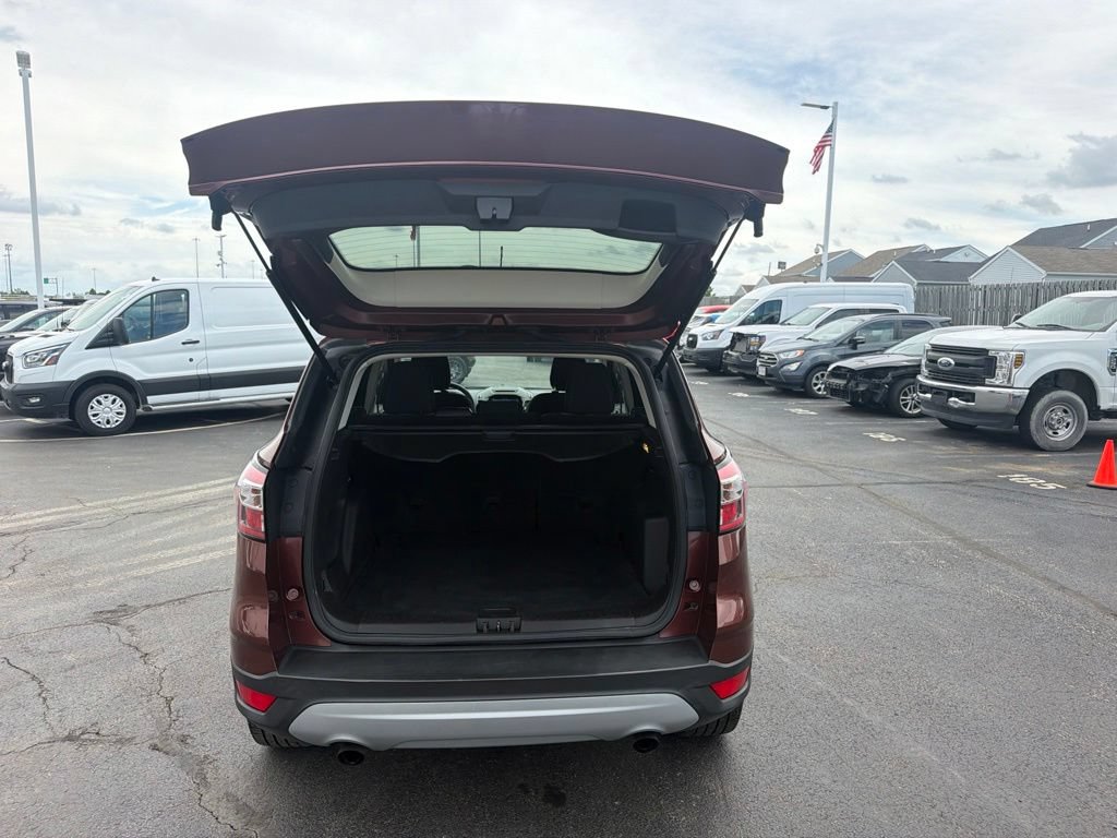 Certified 2018 Ford Escape SE w/ SE Sync 3 Package FWD image 48