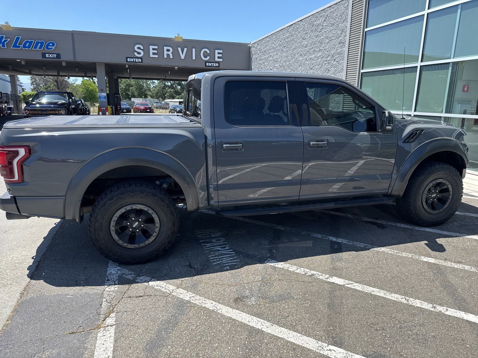 Certified 2018 Ford F150 Raptor w/ Equipment Group 802A Luxury AWD/4WD image 6