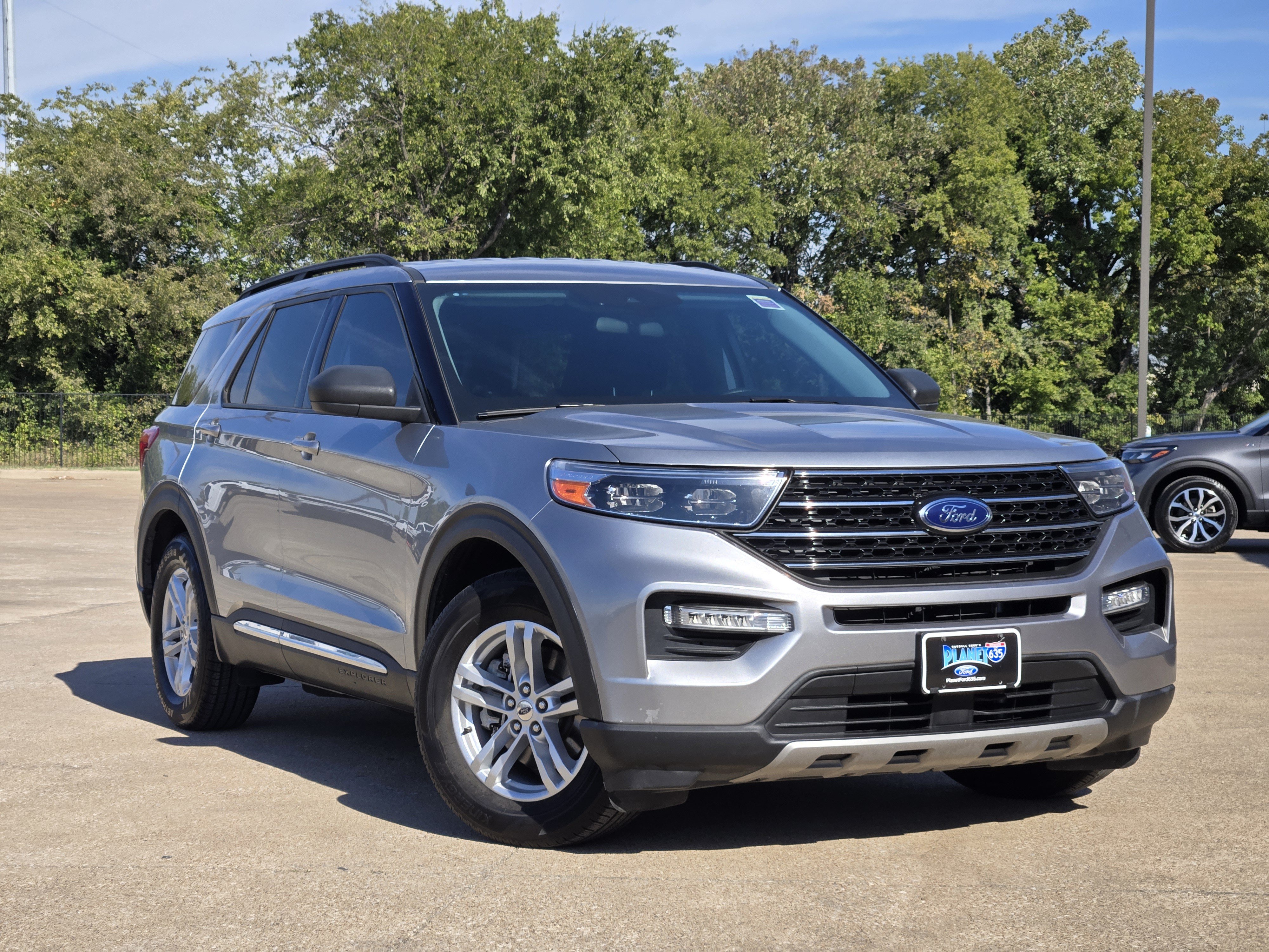 Certified 2023 Ford Explorer XLT w/ Equipment Group 202A