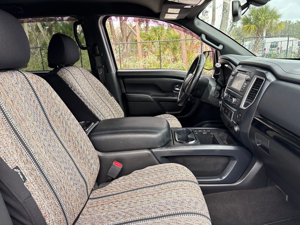 Used 2018 Nissan Titan SV w/ SV Convenience Package image 28