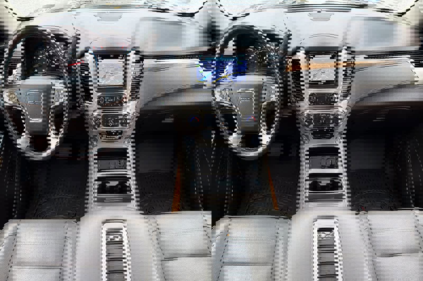 Used 2020 GMC Yukon Denali image 9