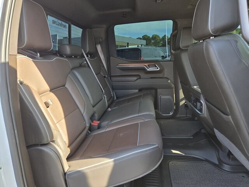 Used 2023 GMC Sierra 1500 Denali w/ Denali Reserve Package AWD/4WD image 18