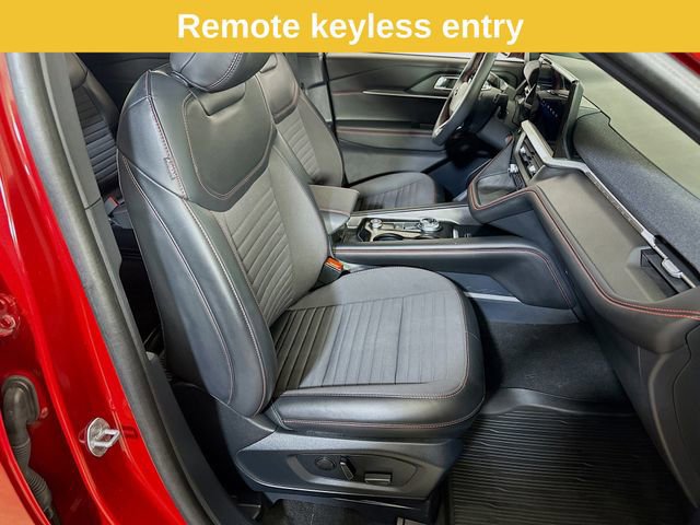 Certified 2025 Ford Explorer ST-Line image 14