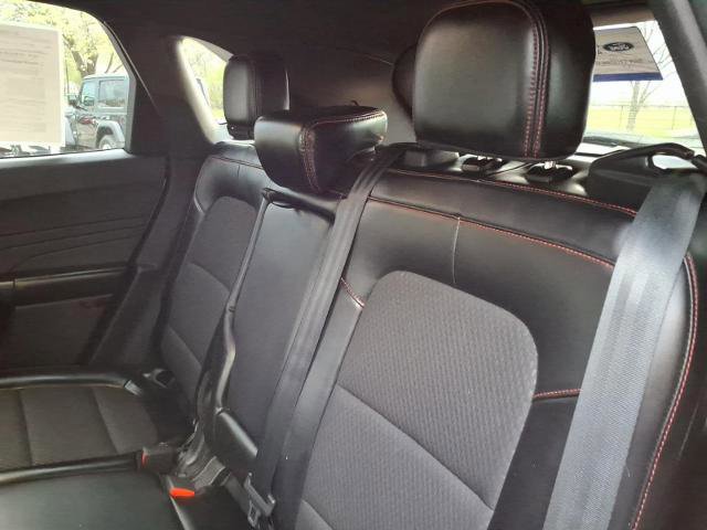 Certified 2023 Ford Escape ST-Line AWD/4WD image 13