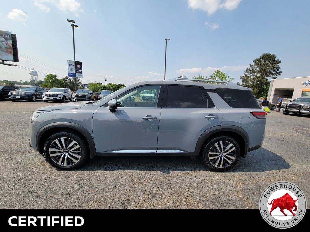 Used 2022 Nissan Pathfinder Platinum w/ Cargo Package AWD/4WD image 3