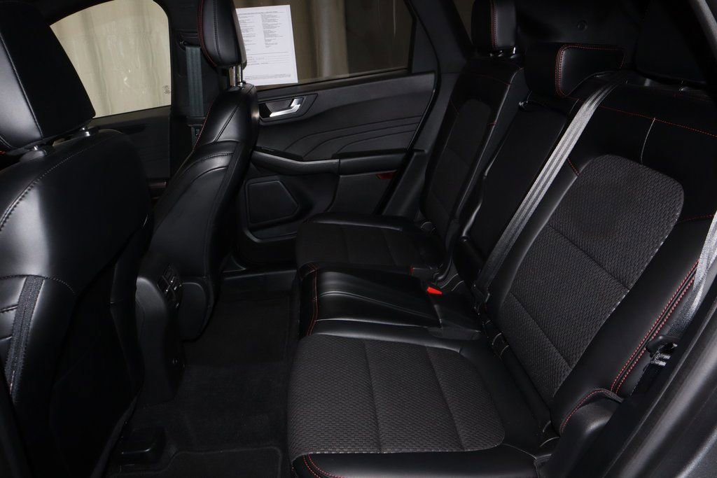 Certified 2024 Ford Escape ST-Line w/ Tech Pack #1 image 18