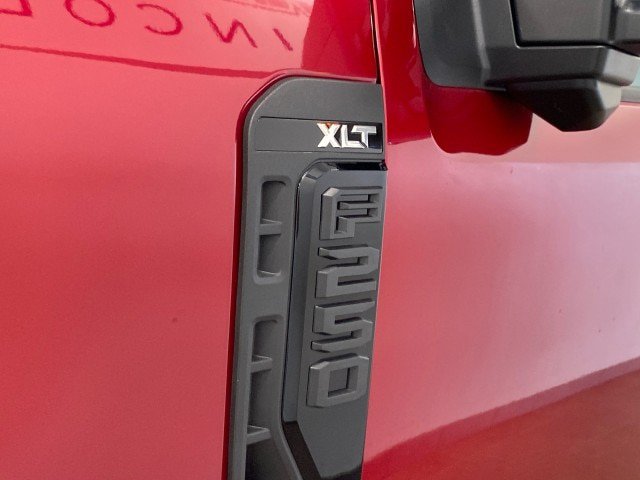 Certified 2026 Ford F250 XLT w/ XLT Premium Package AWD/4WD image 13