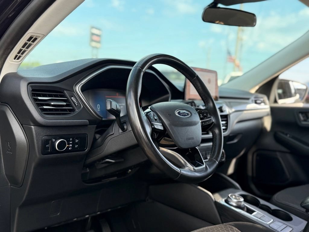 Certified 2024 Ford Escape Active AWD/4WD image 10