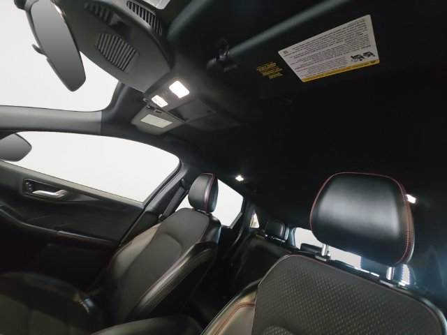 Certified 2025 Ford Escape ST-Line AWD/4WD image 12