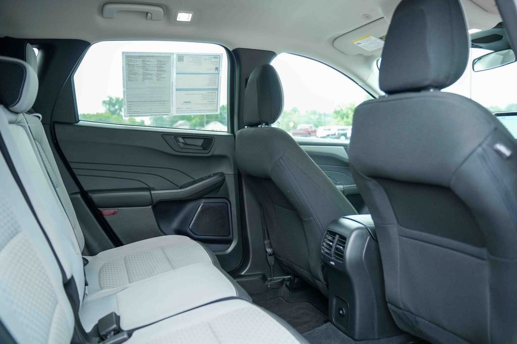 Certified 2023 Ford Escape Active AWD/4WD image 21