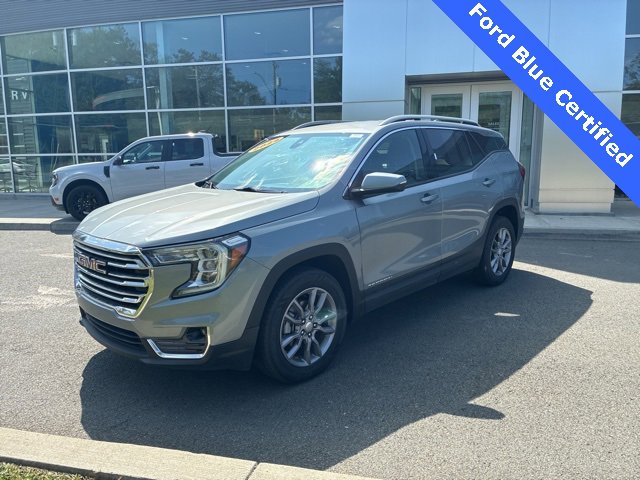 Used 2024 GMC Terrain SLT