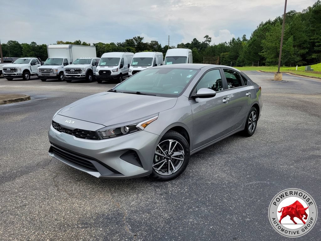 Used 2024 Kia Forte LXS FWD image 2