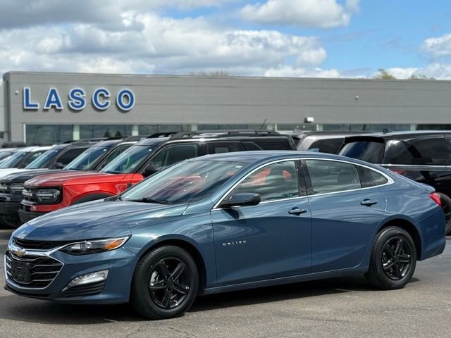 Used 2024 Chevrolet Malibu LT FWD image 1