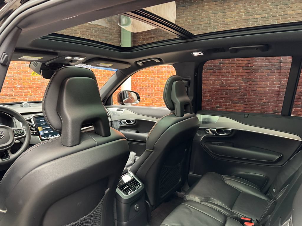 Used 2022 Volvo XC90 T8 R-Design w/ Advanced Package AWD/4WD image 25