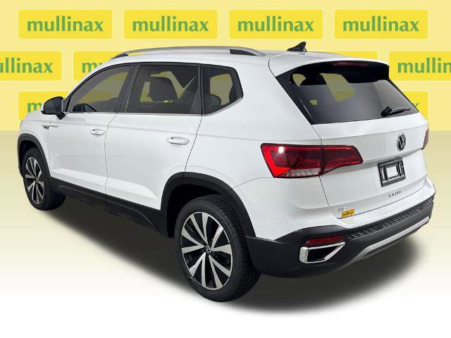 Used 2024 Volkswagen Taos SE FWD image 11
