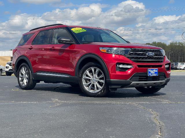 Certified 2023 Ford Explorer XLT w/ Equipment Group 202A image 6