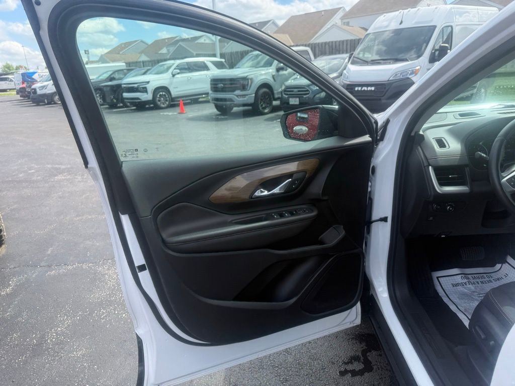 Used 2021 GMC Terrain SLE w/ Driver Convenience Package FWD image 10